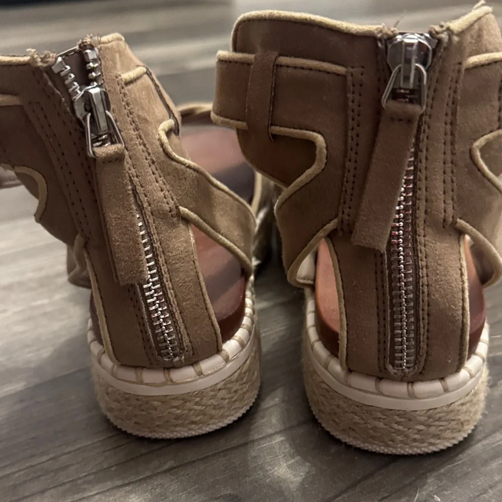 MIA Women's Brown Espadrille Sandals 7.5